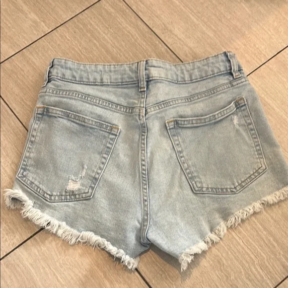 H&M Divided High Waisted Light Blue Distressed Denim Jean Shorts - Picture 3 of 5